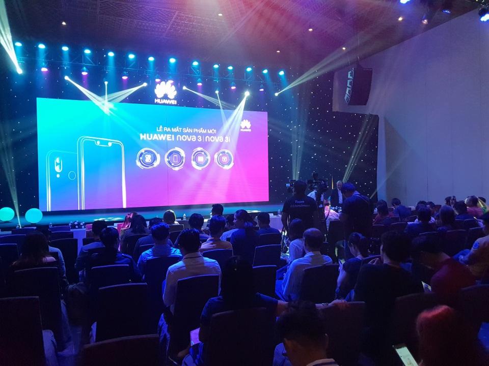 Huawei ra mắt Nova 3i - 4 camera AI tại Việt Nam - 17